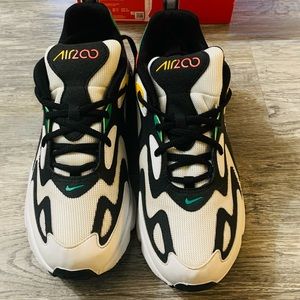 Air Max 200 GS sneakers size 6 youth